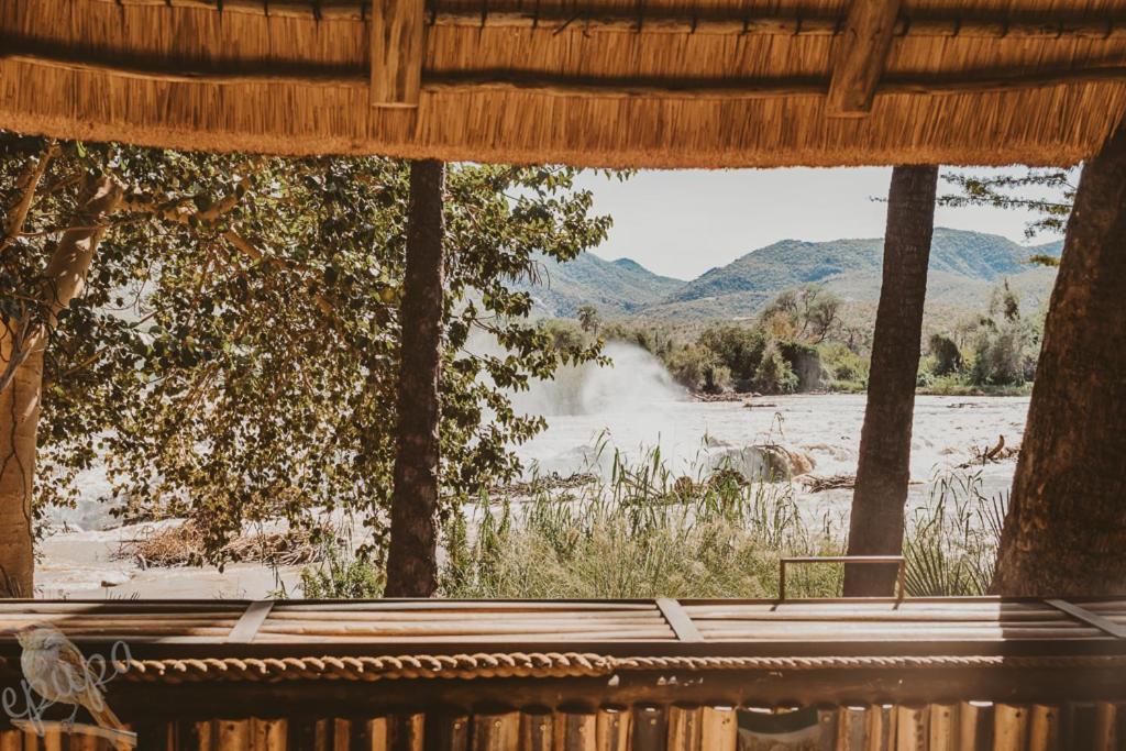 Epupa Falls Lodge ภายนอก รูปภาพ